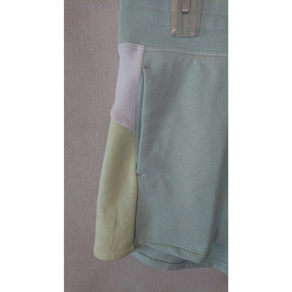 Super Soft Reebok Colorblock Shorts - Picture 2 of 4